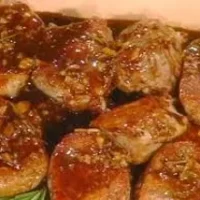 Balsamic Honey Glazed Port Medallions